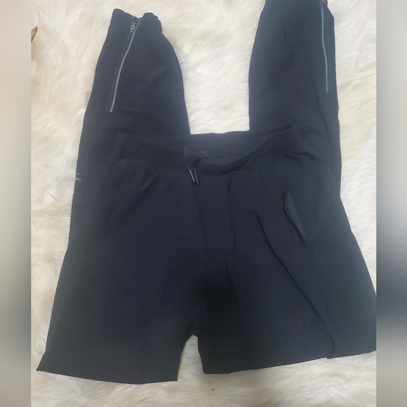 Lululemon 🍋🍋 - Picture 4 of 6